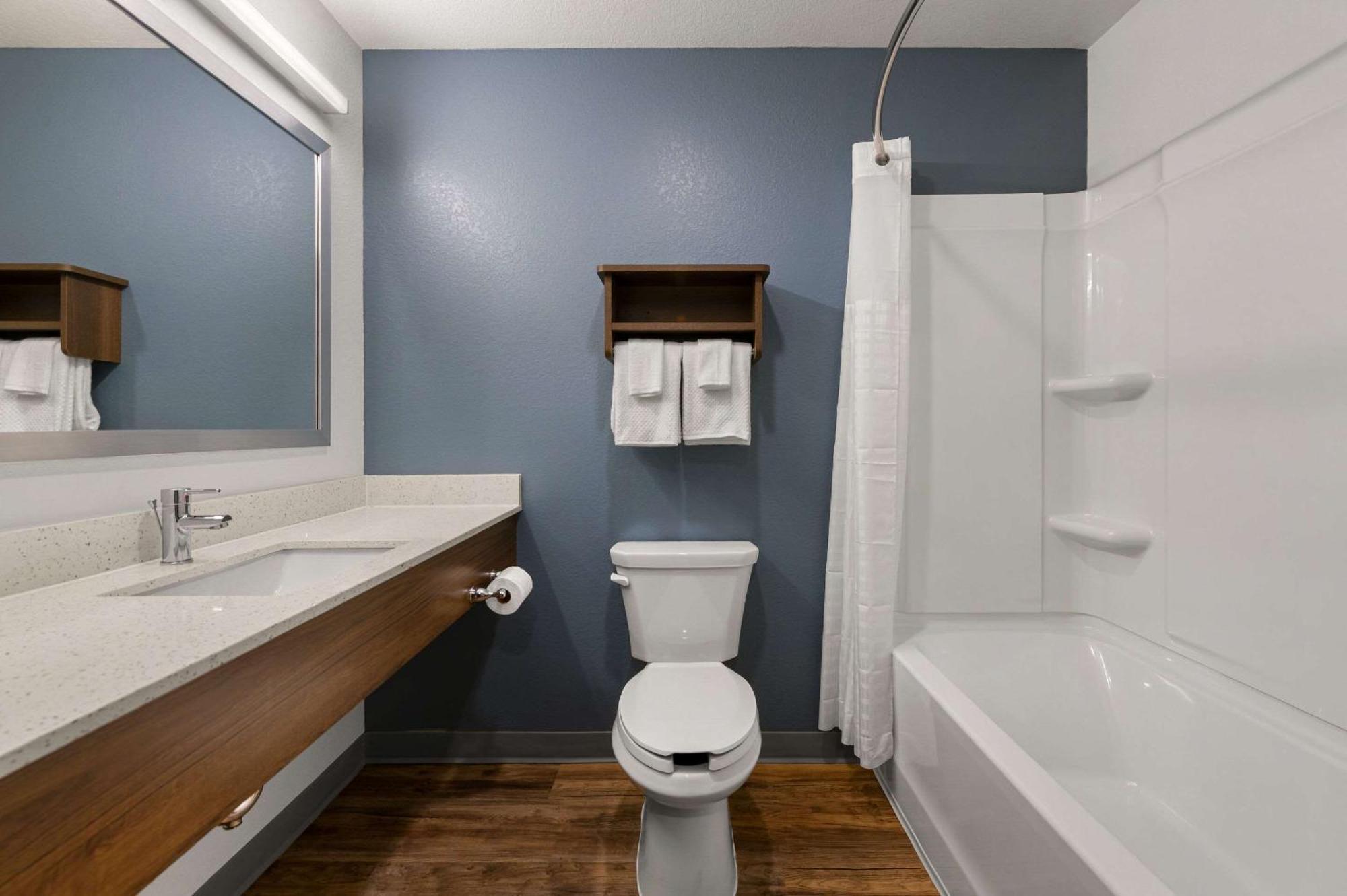 Woodspring Yorktown * Newport News